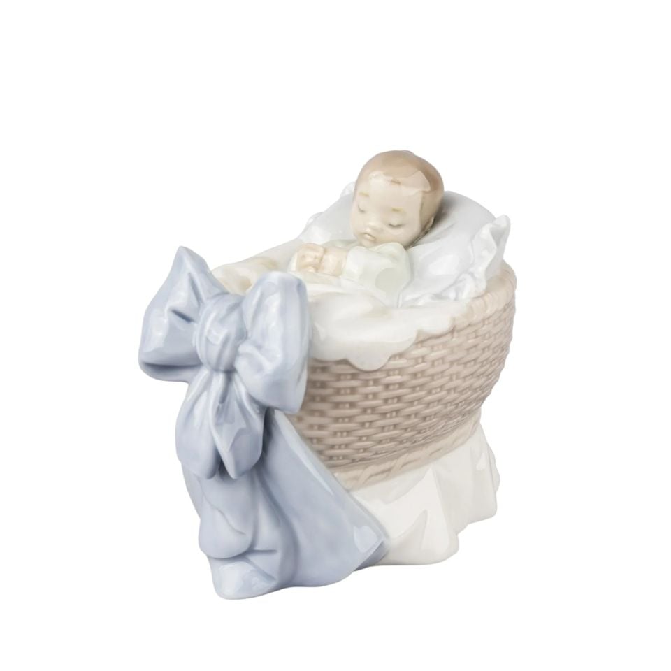 A NEW TREASURE ERKEK FİGÜRÜ