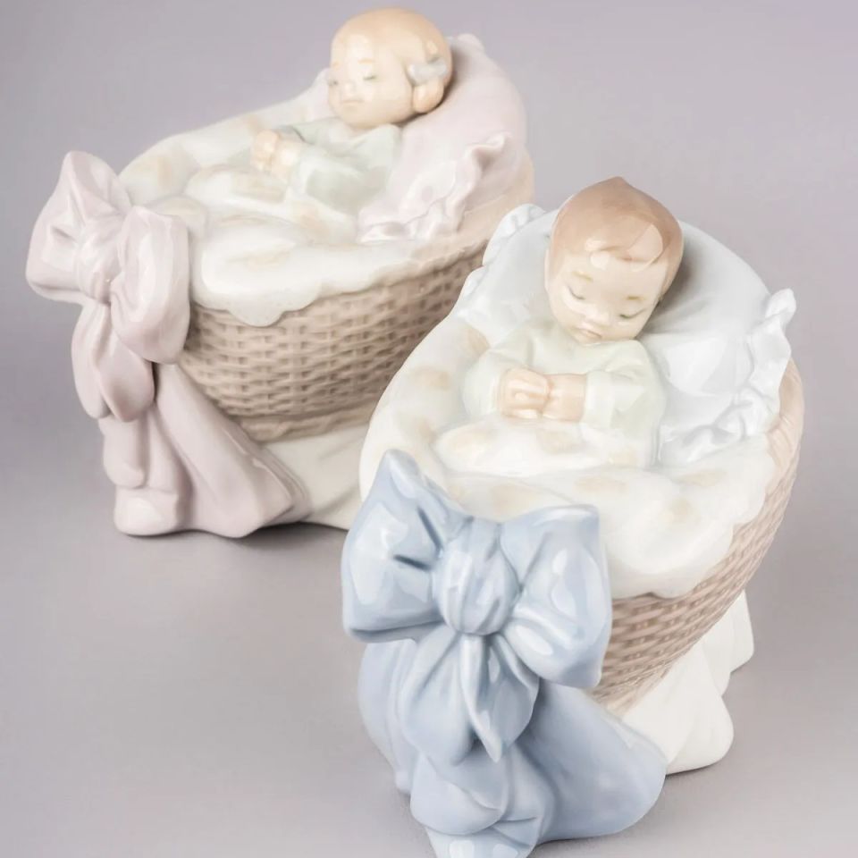 A NEW TREASURE ERKEK FİGÜRÜ