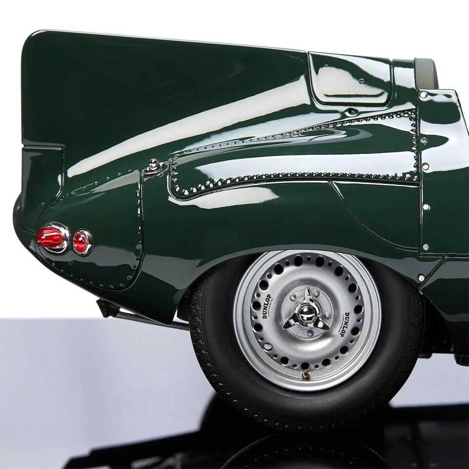 1955 JAGUAR XKD MODEL ARABA