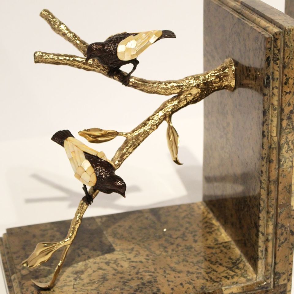 PURSUIT KİTAP TUTACAĞI