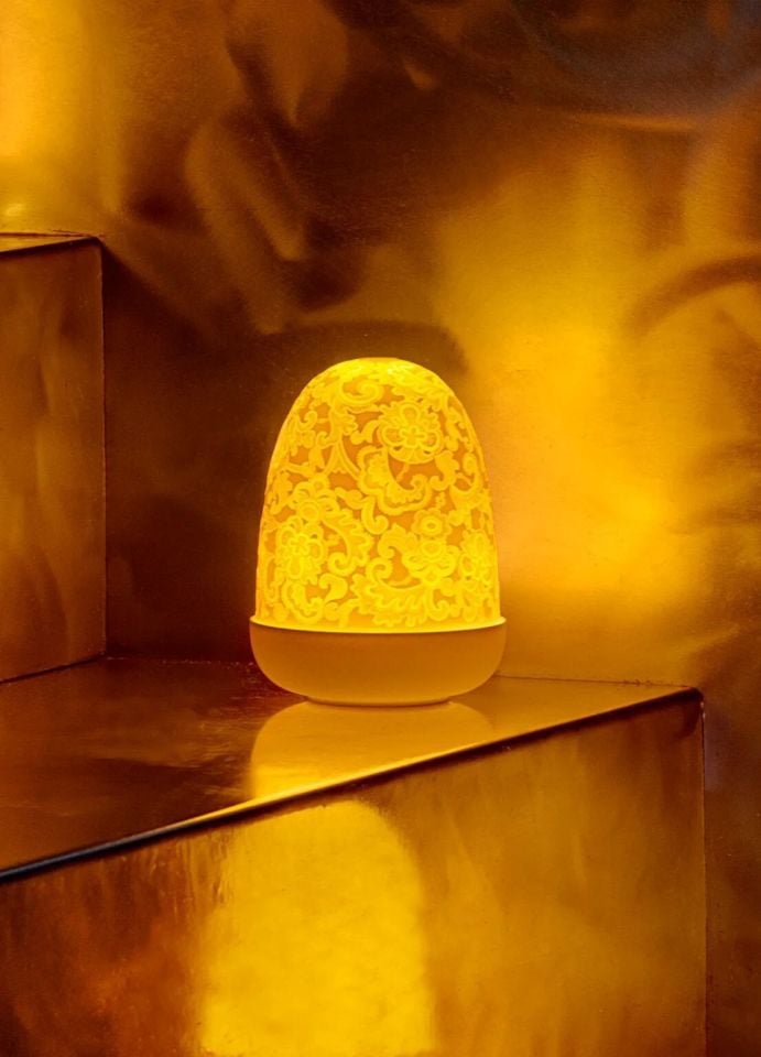 LACE DOME MASA LAMBASI