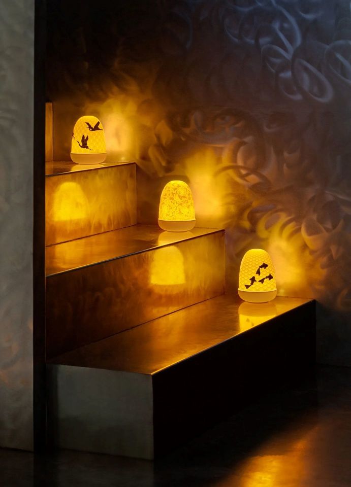 CRANES DOME MASA LAMBASI