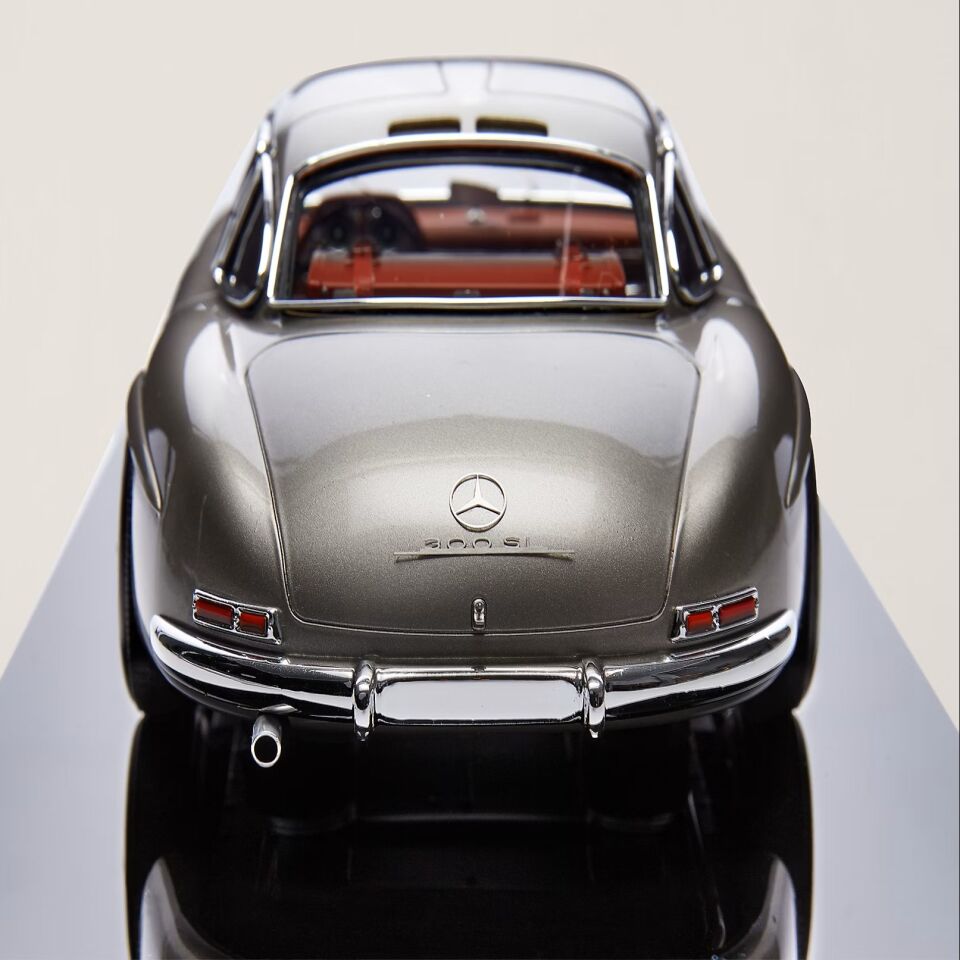 1955 MERCEDES-BENZ 300 SL “GULLWING” COUPE ARABA