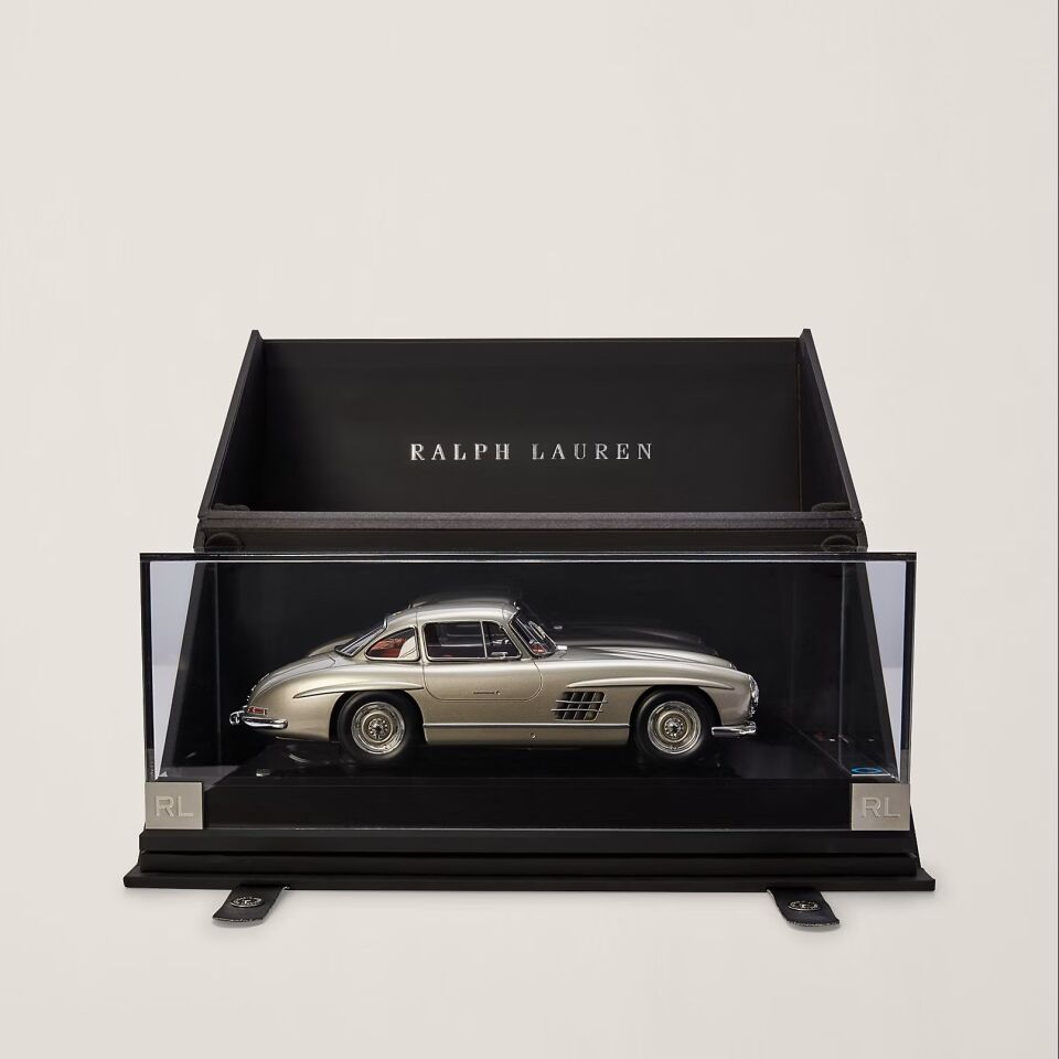 1955 MERCEDES-BENZ 300 SL “GULLWING” COUPE ARABA